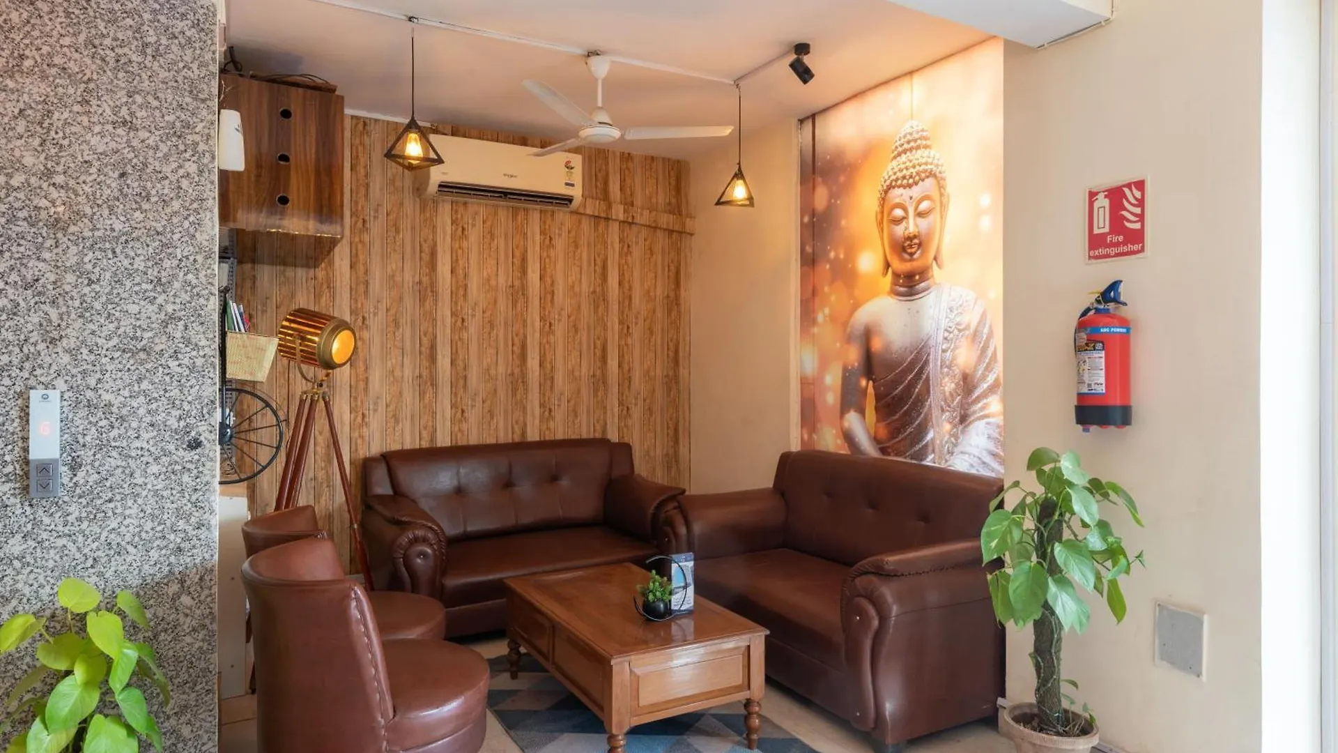 Oyster Pearl Hotels & Banquets- Sector 39 Gurgaon Near Medanta Medicity Índia