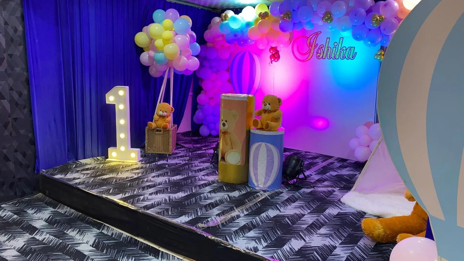 Oyster Pearl Hotels & Banquets- Sector 39 Gurgaon Near Medanta Medicity