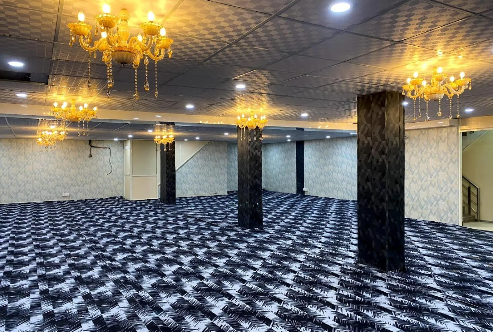Oyster Pearl Hotels & Banquets- Sector 39 Gurgaon Near Medanta Medicity